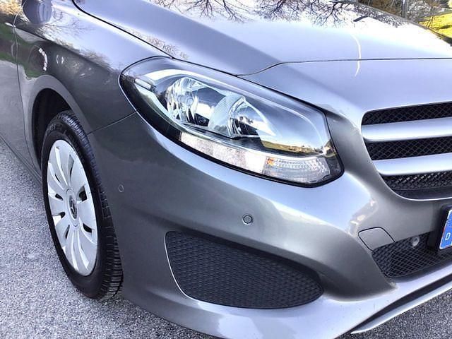 Gebraucht Mercedes B180 109 PS (80 kW) 2017 Grau Van / Kleinbus