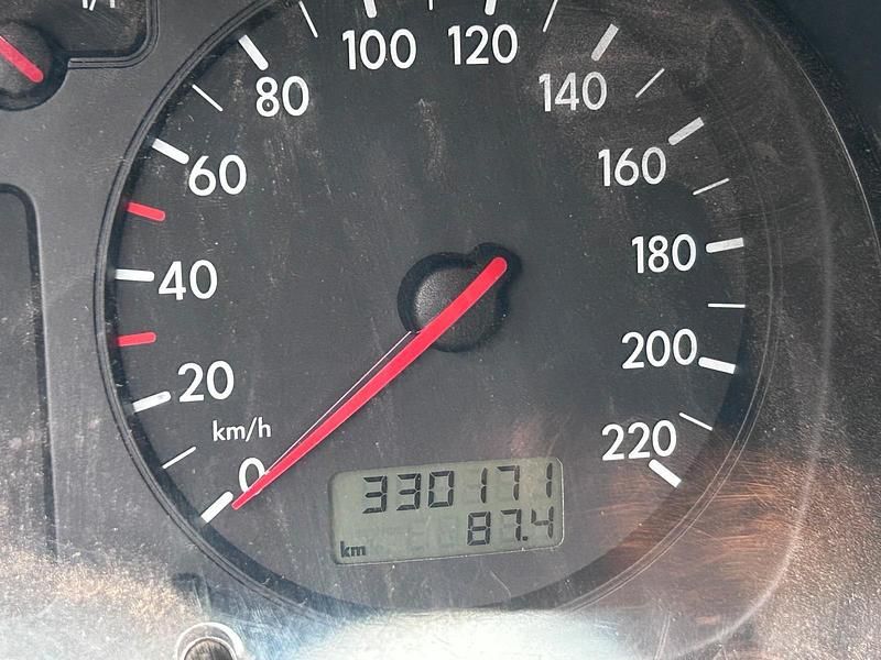 Gebraucht VW Golf IV 68 PS (50 kW) 2001 Silber Kombi