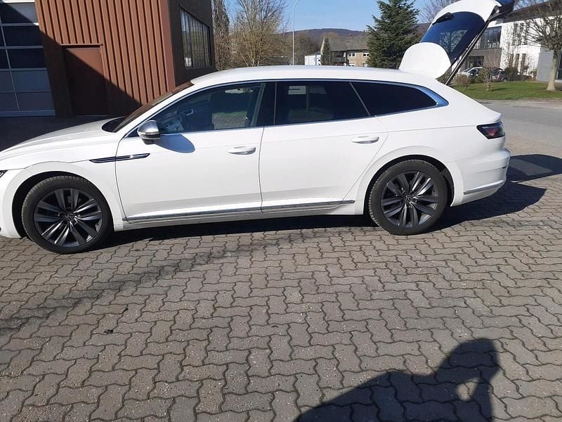 Gebraucht VW Arteon 150 PS (110 kW) 2023 Weiß Kombi
