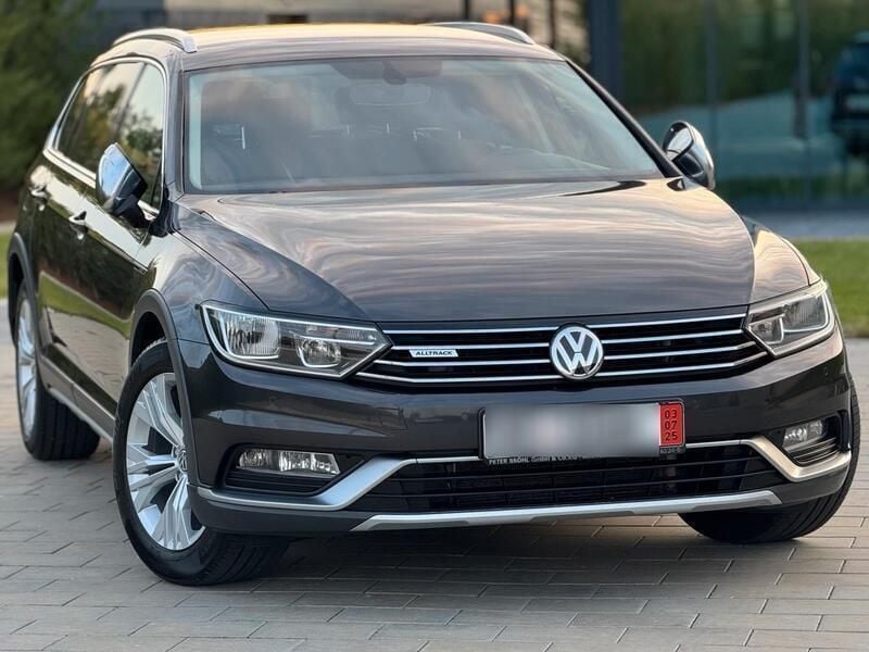 Grau Gebraucht 2017 VW Passat Alltrack Kombi | 13.500 € (Superpreis) - Bild 1/4