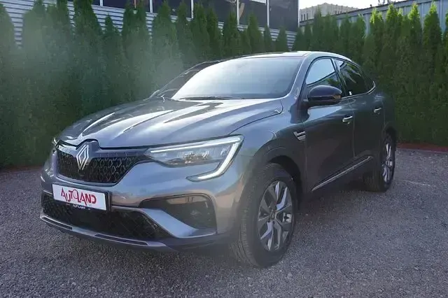 Neu Renault Arkana 140 PS (102 kW) 2026 Grau SUV