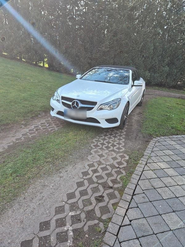 Gebraucht Mercedes E200 184 PS (135 kW) 2016 Weiß Cabrio