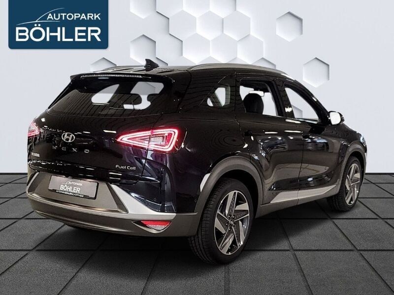 Gebraucht Hyundai Nexo Prime 163 PS (119 kW) 2022 Deep sea / mic (blau) SUV