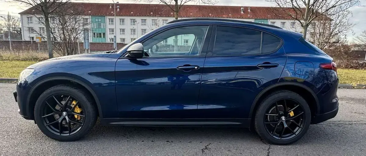 Gebraucht Alfa Romeo Stelvio Tech Edition 209 PS (153 kW) 2019 Blau SUV