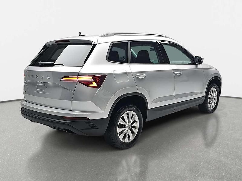 Neu Skoda Karoq 150 PS (110 kW) 2025 Silber SUV