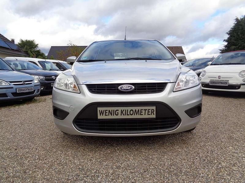 Gebraucht Ford Focus 101 PS (74 kW) 2011 Silber Limousine