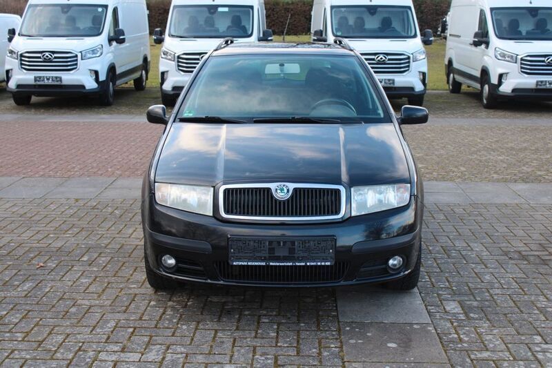 Schwarz Gebraucht 2007 Skoda Fabia Ambiente Kleinwagen | 1.290 € (Etwas zu teuer) - Bild 1/4