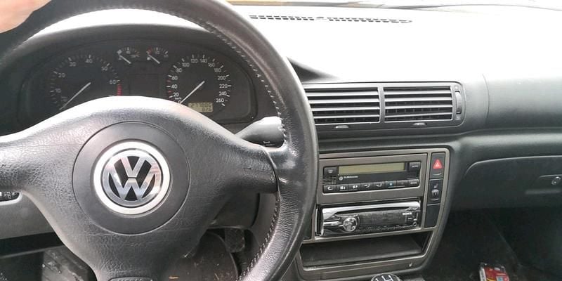 Gebraucht VW Passat 150 PS (110 kW) 1998 Silber Kombi