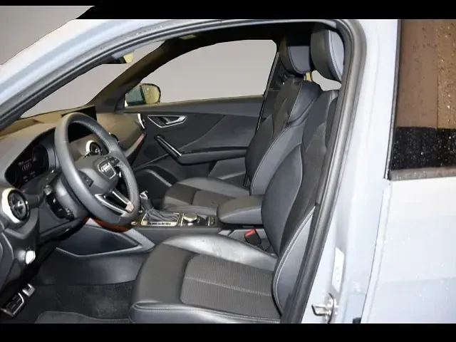 Gebraucht Audi Q2 S-Line 150 PS (110 kW) 2024 Braun SUV