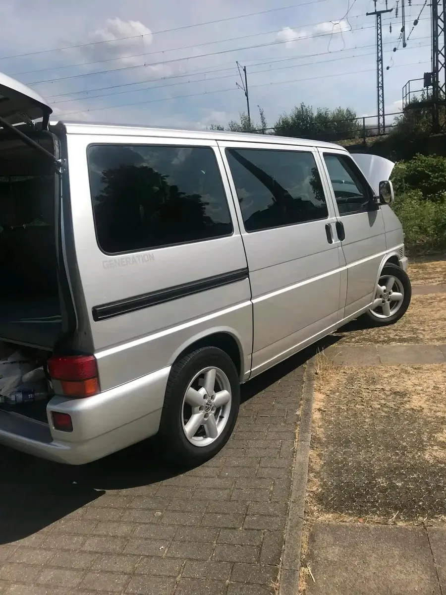 Gebraucht VW Multivan 151 PS (111 kW) 2003 Silber Van / Kleinbus
