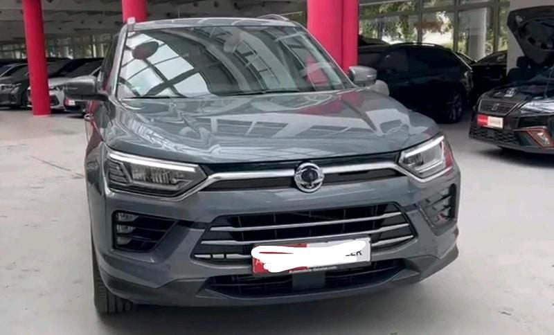 Grau Gebraucht 2020 Ssangyong Korando SUV | 21.000 € (Fairer Preis) - Bild 1/4
