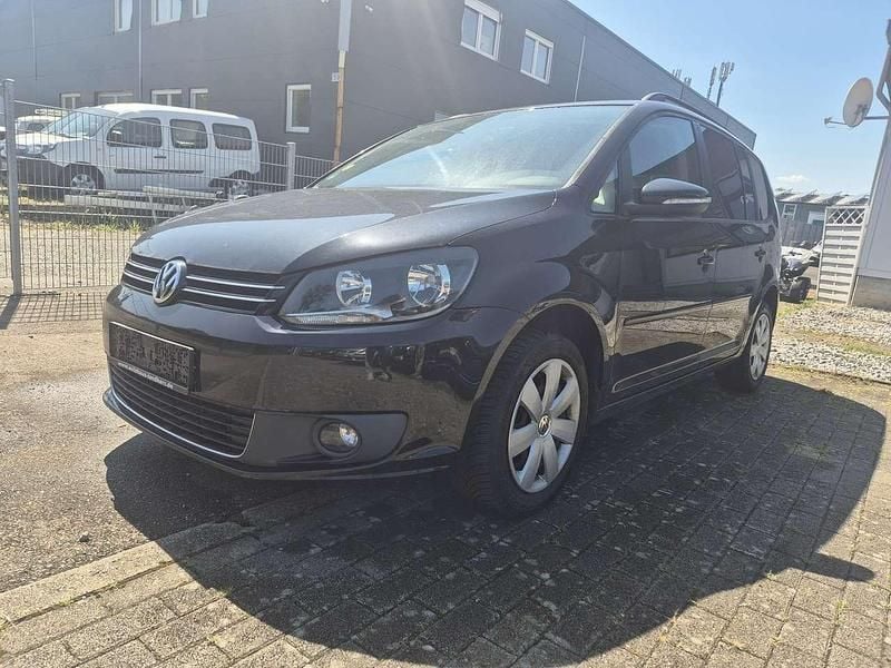 Schwarz Gebraucht 2014 VW Touran Comfortline Van / Kleinbus | 5.250 € (Guter Preis) - Bild 1/4