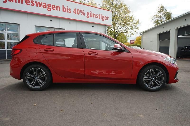 Gebraucht BMW 118 Sport Line 140 PS (102 kW) 2019 Rot Kleinwagen