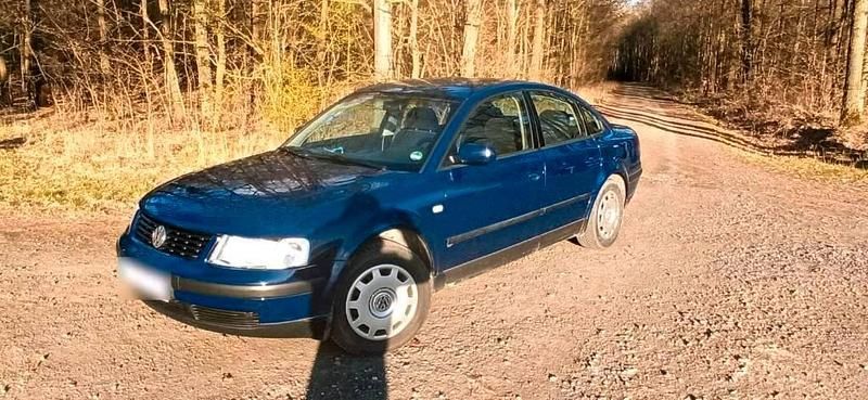 Gebraucht VW Passat 125 PS (91 kW) 1999 Blau Limousine