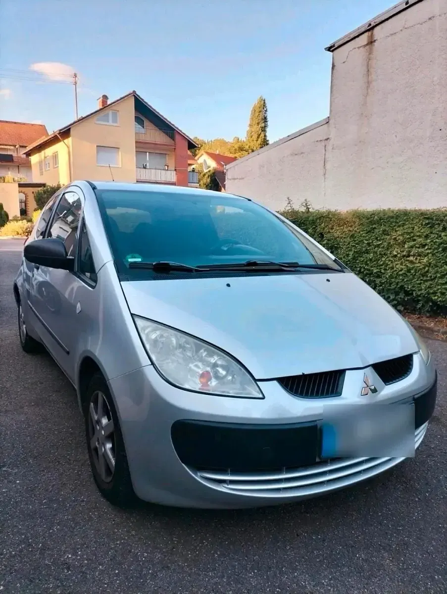 Gebraucht Mitsubishi Colt 75 PS (55 kW) 2008 Silber Kleinwagen