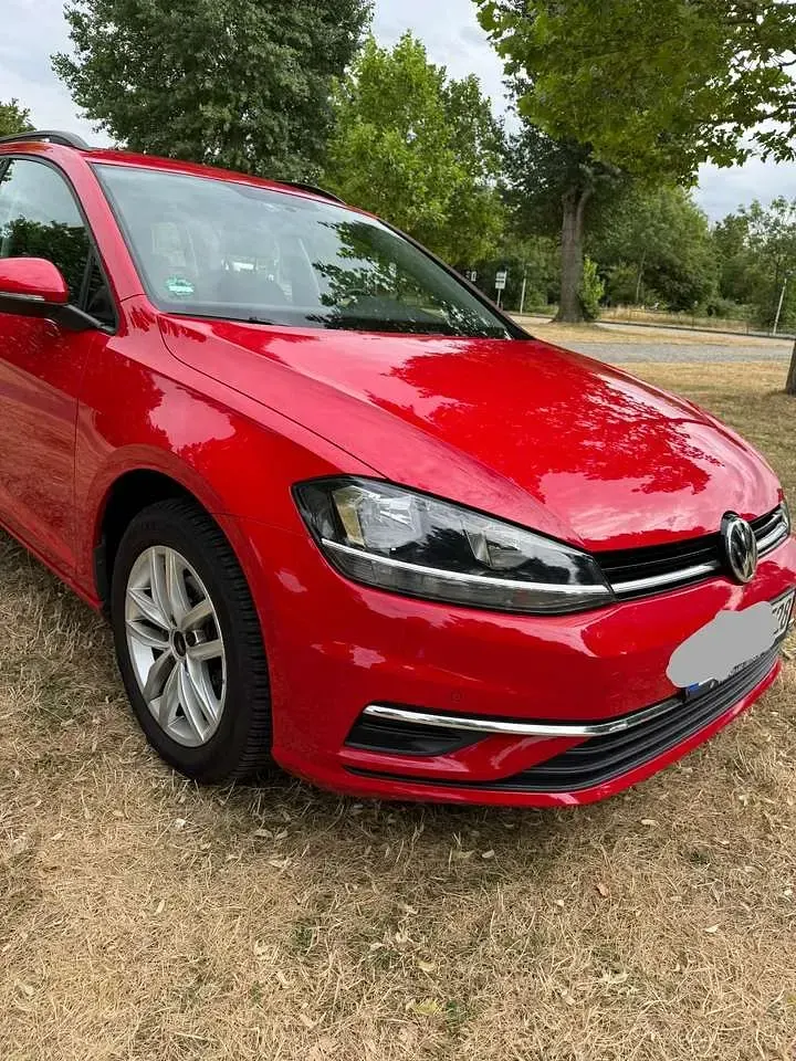 Gebraucht VW Golf VII Join 110 PS (80 kW) 2018 Rot Limousine