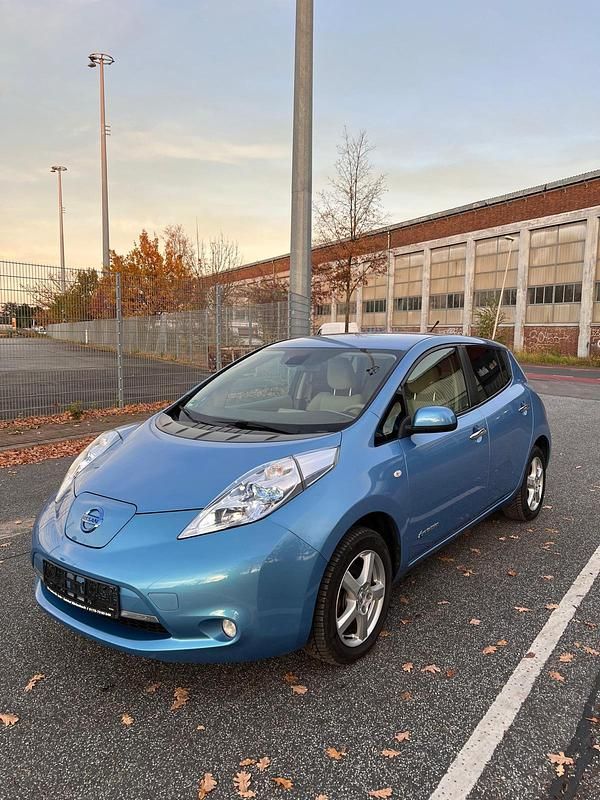 Blau Gebraucht 2013 Nissan Leaf Kleinwagen | 3.200 € (Superpreis) - Bild 1/4