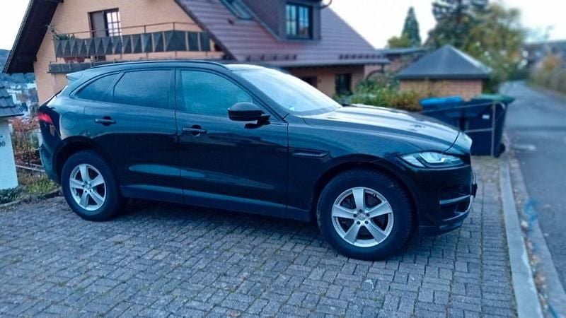 Gebraucht 2016 Jaguar F-Pace Portfolio SUV | 18.450 € (Guter Preis) - Bild 1/4