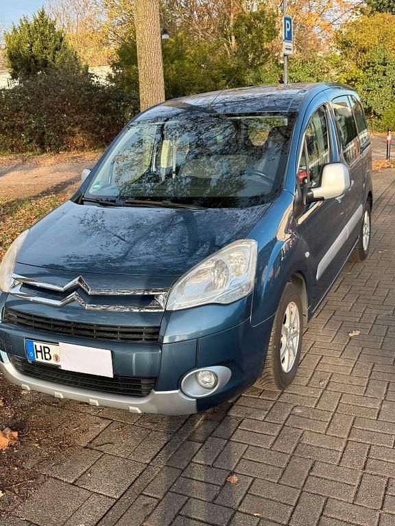 Gebraucht Citroën Berlingo 92 PS (67 kW) 2012 Blau Van / Kleinbus
