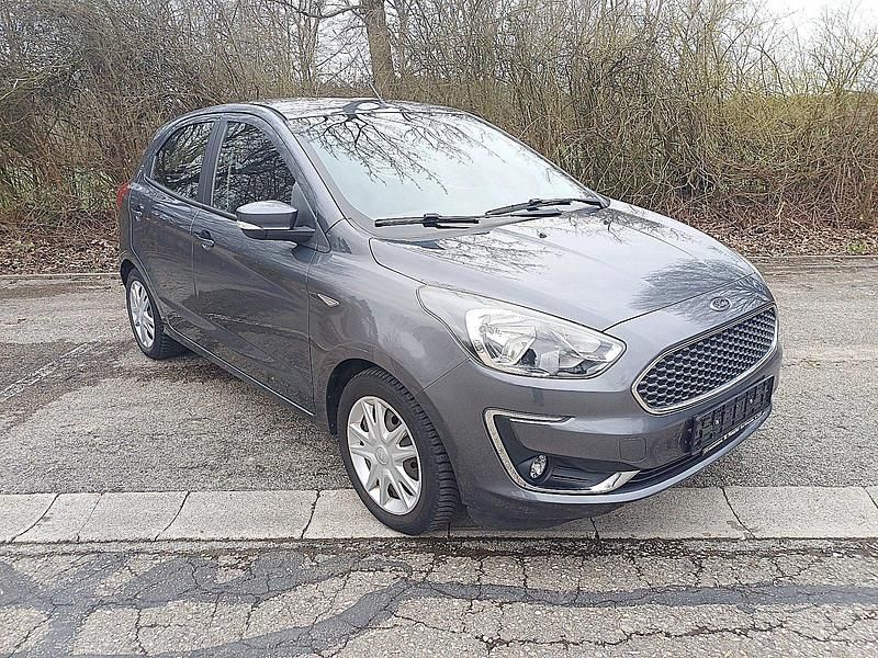 Occasion Ford Ka Plus 86 ch (63 kW) 2018 Gris Citadine