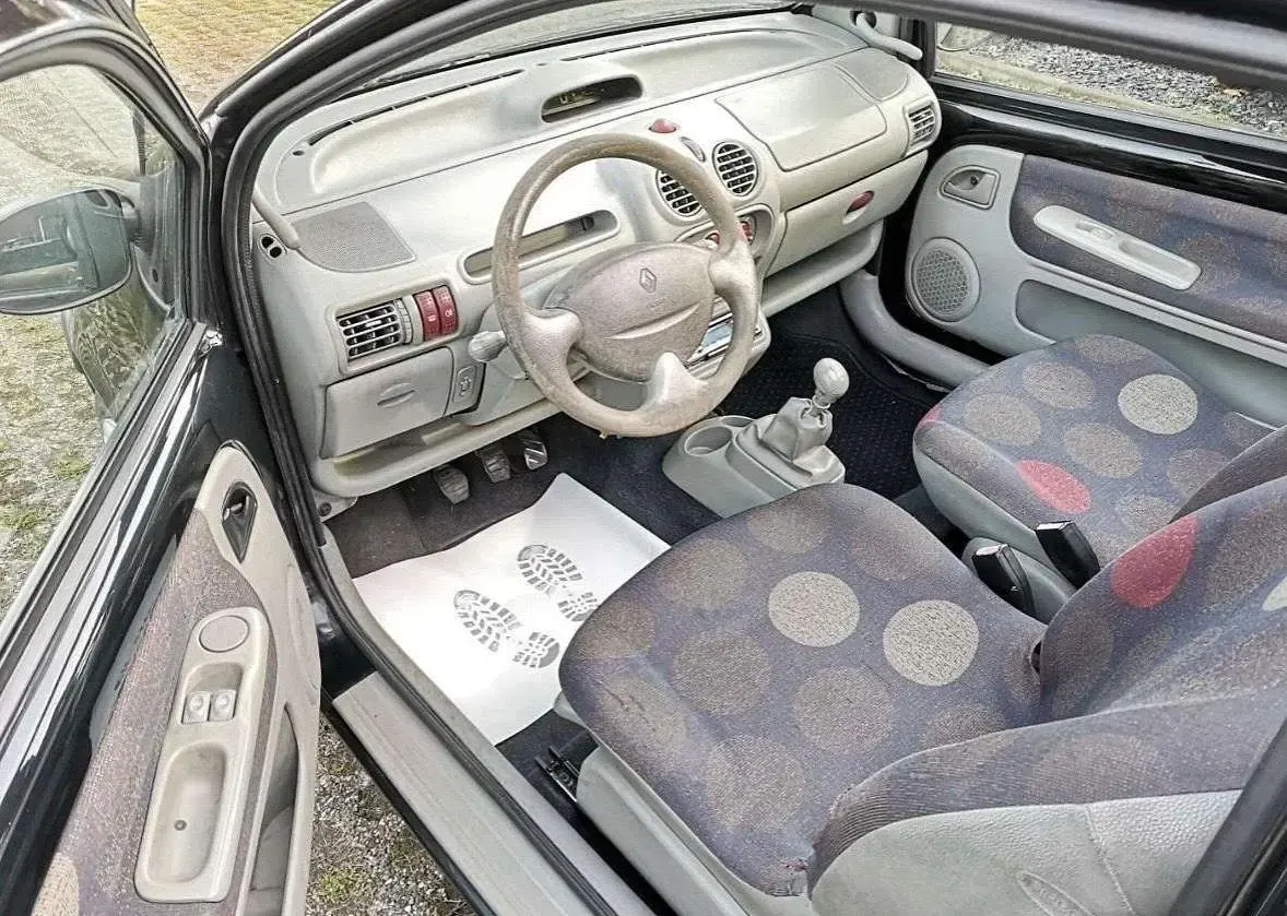 Brugt Renault Twingo Authentique 58 HK (42 kW) 2001 Sort Hatchback