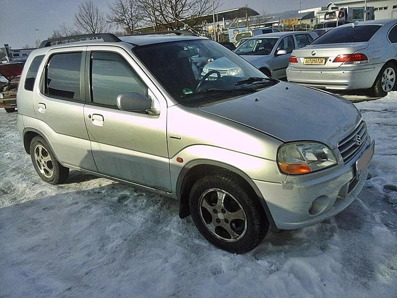 Gebraucht Suzuki Ignis 85 PS (62 kW) 2003 Silber Kleinwagen