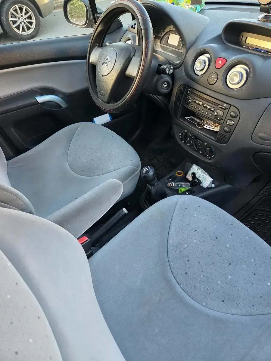 Occasion Citroën C3 70 ch (51 kW) 2004 Gris Citadine
