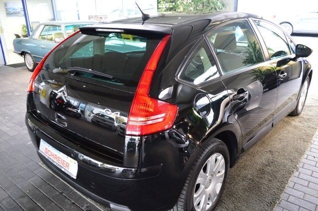 Gebraucht Citroën C4 Tendance 109 PS (80 kW) 2009 Schwarz Limousine