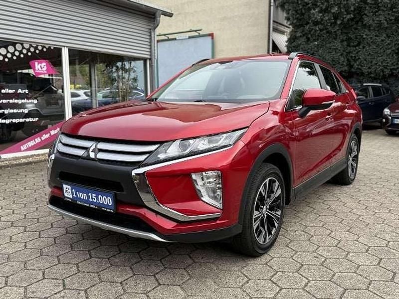 Dynamic rot p62 (metallic) Gebraucht 2019 Mitsubishi Eclipse Cross Active SUV | 14.490 € (Guter Preis) - Bild 1/4
