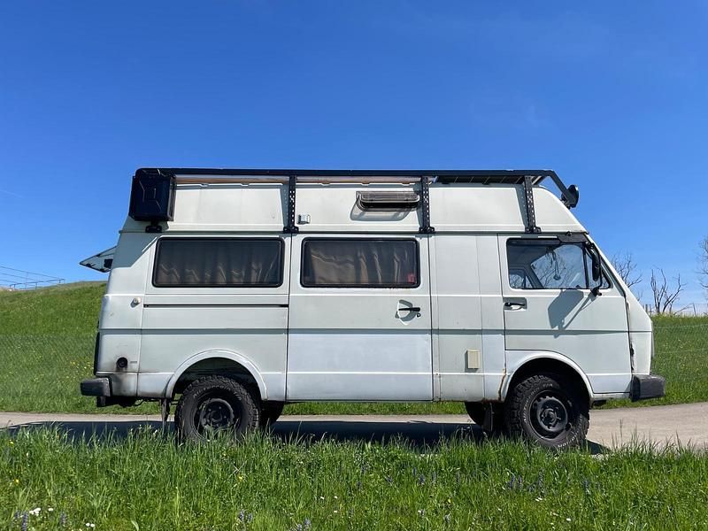 Second-hand VW LT 95 CP (69 kW) 1995 Alb Monovolum