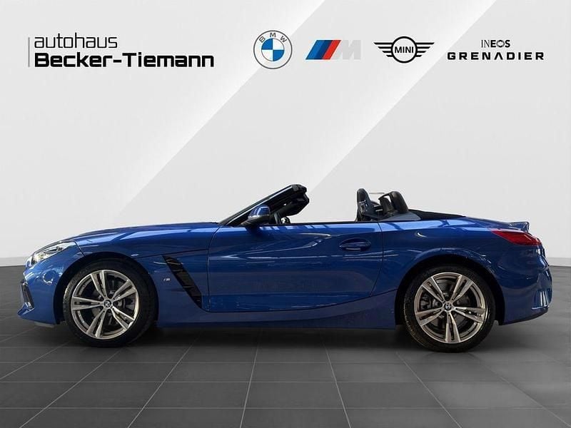 Gebraucht BMW Z4 M Sport 197 PS (144 kW) 2025 M portimao blau Cabrio