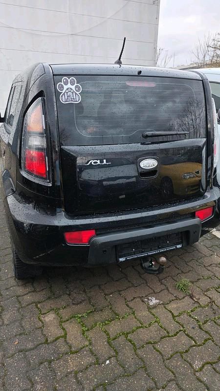 Gebraucht Kia Soul 128 PS (94 kW) 2011 Schwarz SUV