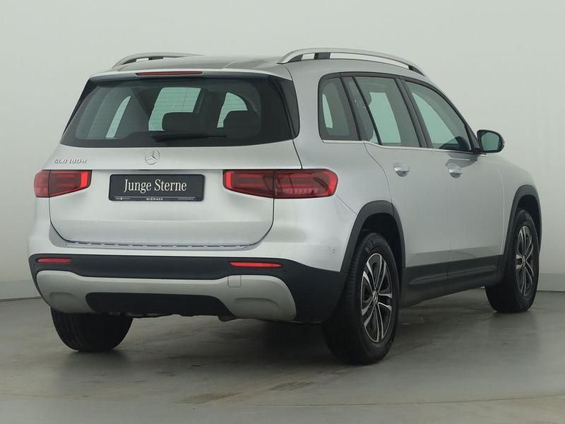 Gebraucht Mercedes GLB180 116 PS (85 kW) 2024 Iridiumsilber metallic SUV