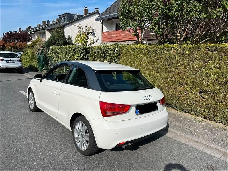 Gebraucht Audi A1 122 PS (89 kW) 2010 Weiß Kleinwagen