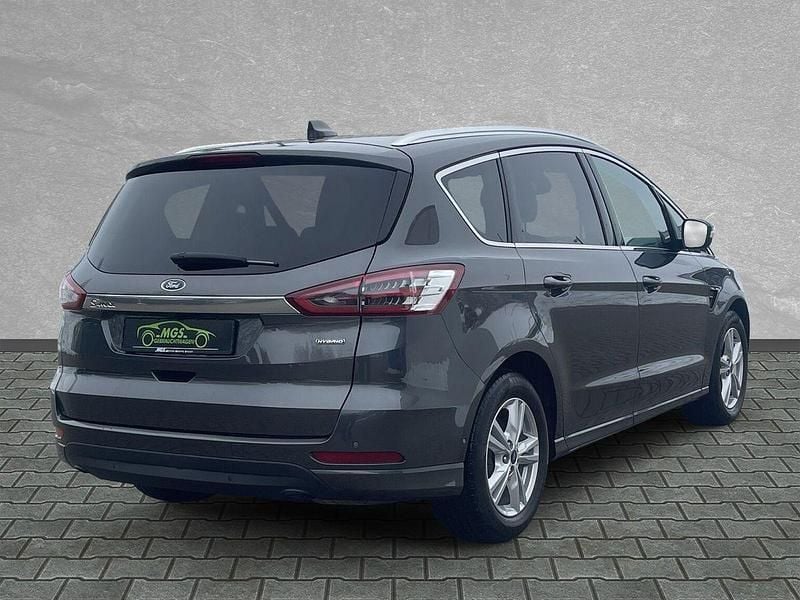 Gebraucht Ford S-MAX Titanium 190 PS (139 kW) 2023 Magneticgrau met Van / Kleinbus