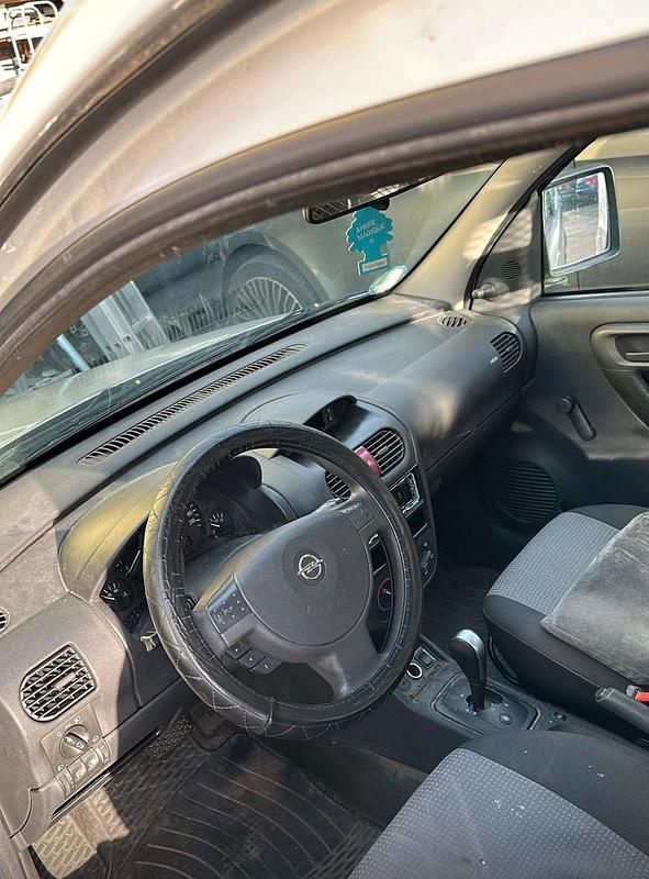 Second-hand Opel Combo 51 CP (37 kW) 2008 Argintiu Monovolum