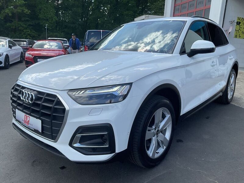 Weiß Gebraucht 2022 Audi Q5 Sport SUV | 38.900 € (Fairer Preis) - Bild 1/4