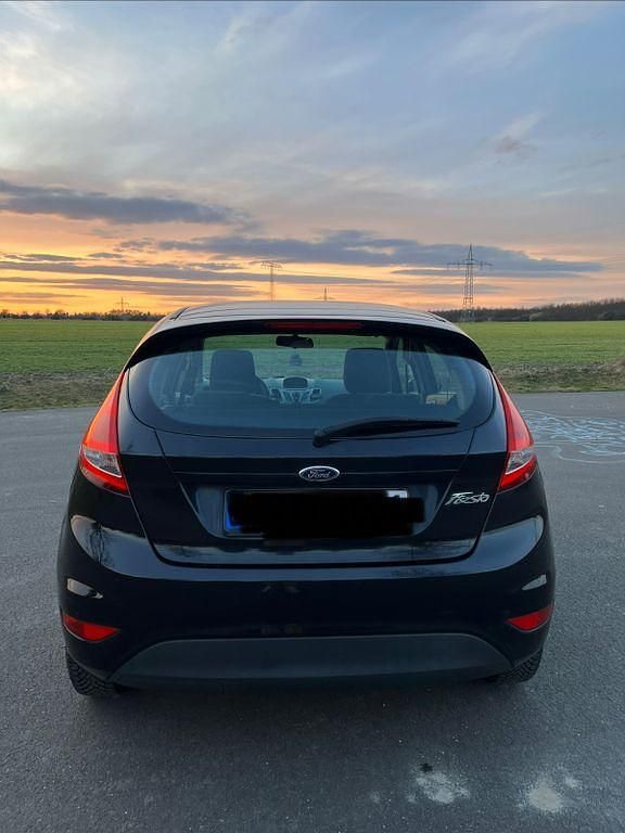 Gebraucht Ford Fiesta Trend 82 PS (60 kW) 2011 Schwarz Kleinwagen