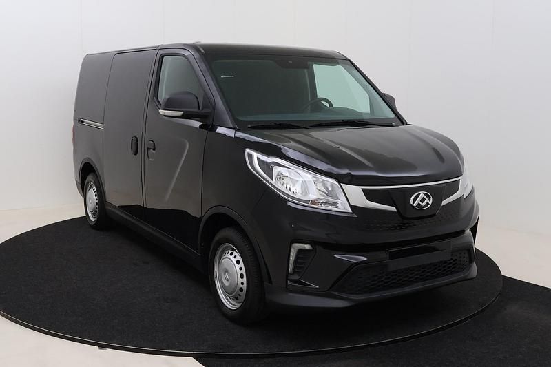 Neu Maxus eDeliver 3 117 kW (160 PS) 2026 Black metallic Van