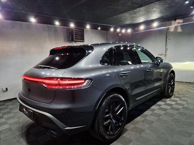 Gebraucht Porsche Macan 381 PS (280 kW) 2022 Vulkangrau (metallic) SUV