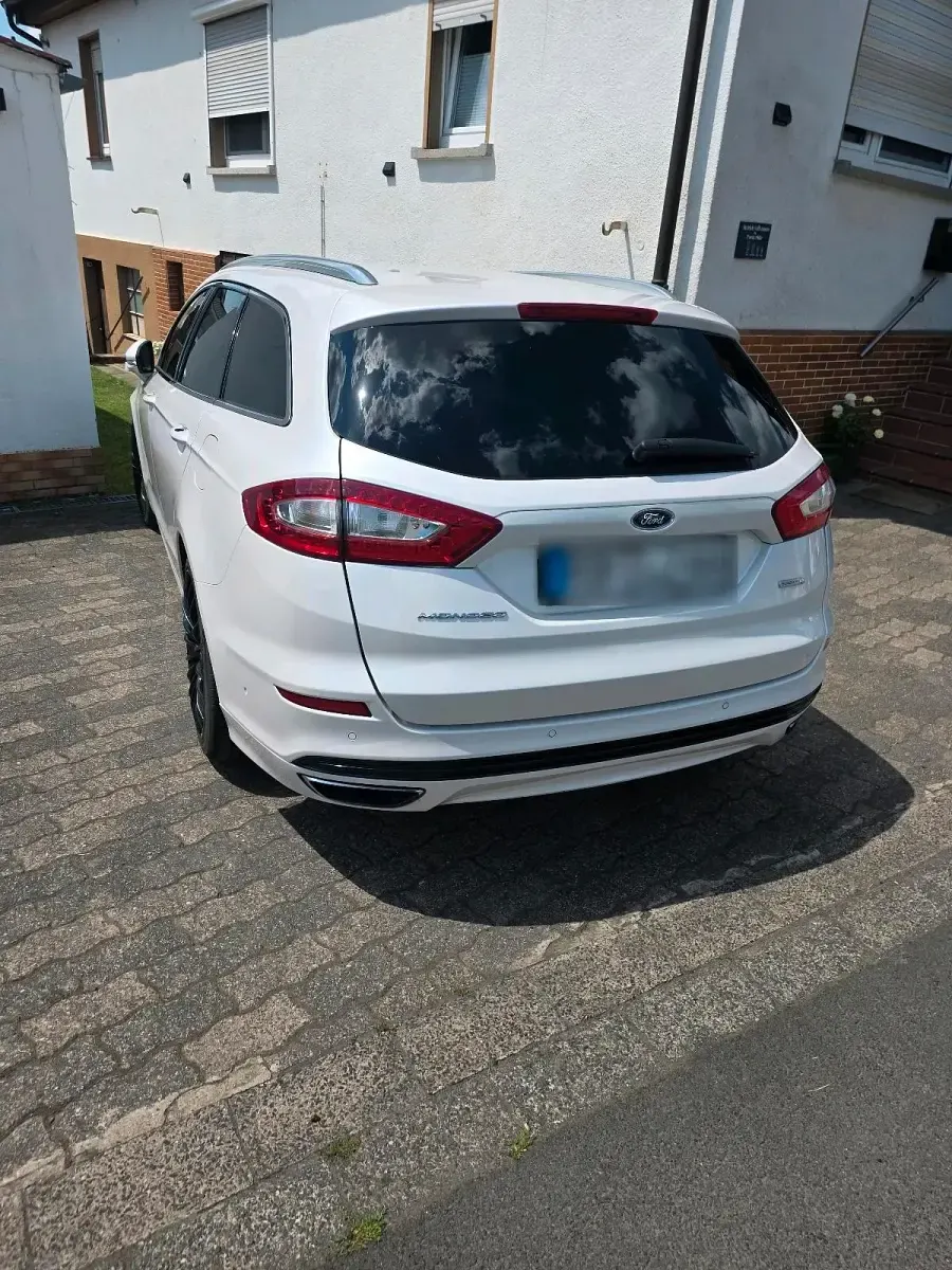 Gebraucht Ford Mondeo 240 PS (176 kW) 2015 Weiß Kombi