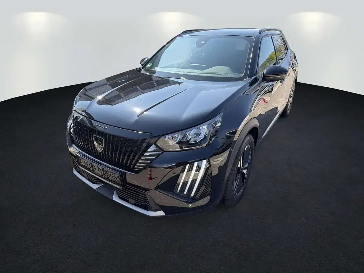 Second-hand Peugeot 2008 Allure 131 CP (96 kW) 2024 Negru SUV