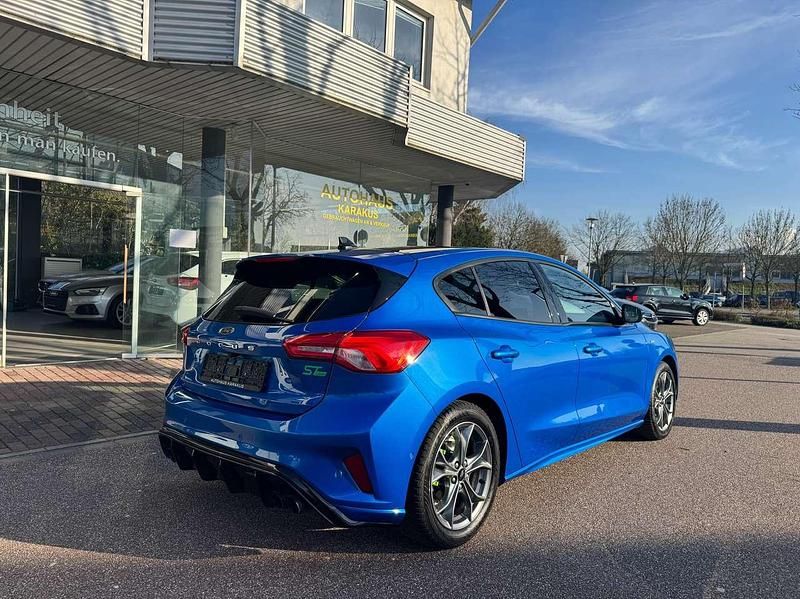 Gebraucht Ford Focus ST-Line 125 PS (91 kW) 2019 Dynamicblau metallic Kleinwagen