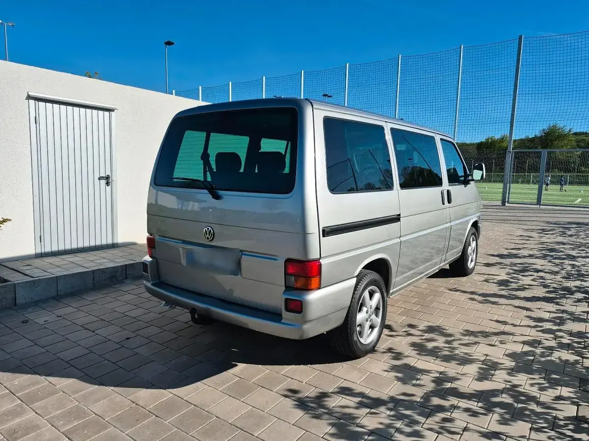 Gebraucht VW Multivan Highline 151 PS (111 kW) 2000 Silber Van / Kleinbus