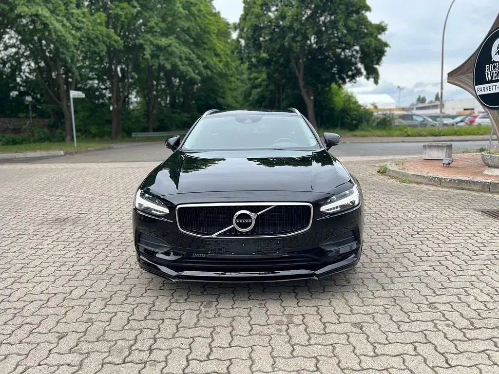 Gebraucht Volvo V90 Business Edition 190 PS (139 kW) 2019 Schwarz Kombi