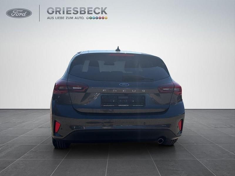Neu Ford Focus Titanium X 155 PS (114 kW) 2025 Magneticgrau (metallic) Limousine