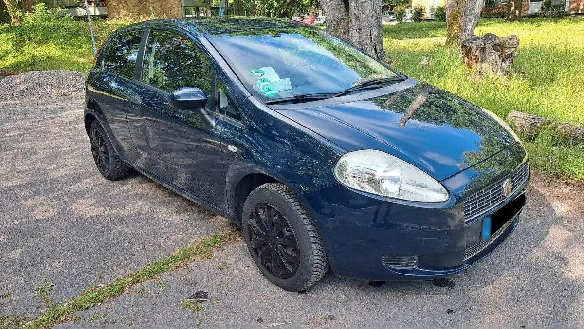 Gebraucht Fiat Punto 65 PS (47 kW) 2009 Blau Kleinwagen