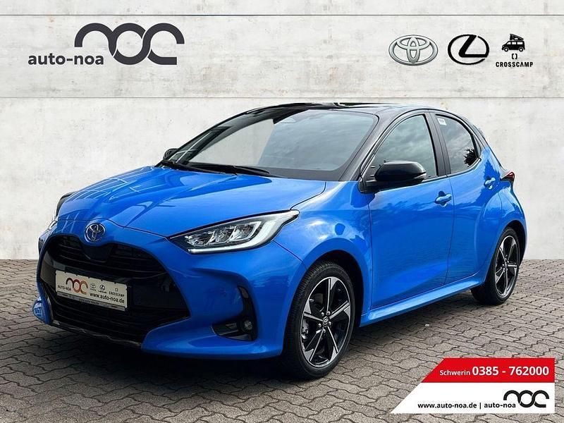 Neptune blue metallic Neu 2024 Toyota Yaris Hybrid Edition Kleinwagen | 29.890 € (Fairer Preis) - Bild 1/4