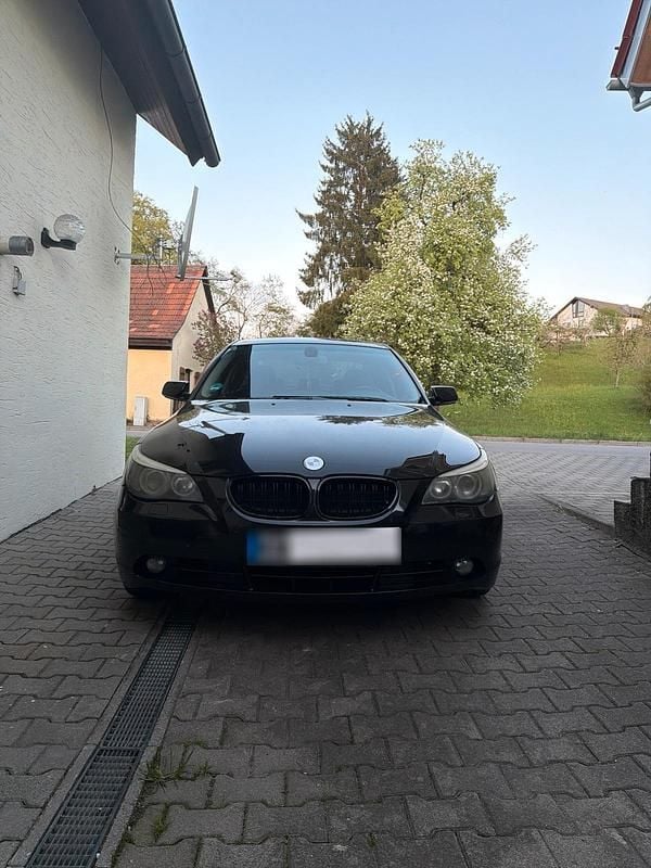 Second-hand BMW 525 192 CP (141 kW) 2005 Negru Berlinǎ