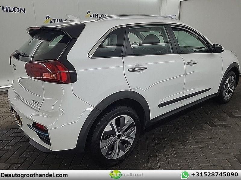 Gebraucht Kia e-Niro 150 kW (204 PS) 2021 Weiß SUV